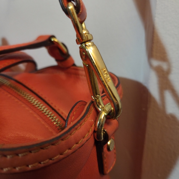 Low Start MCM ORANGE 2WAY SHOULDER BAG GREAT USED CONDITION - Picture 8 of 13